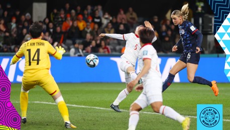 Roord scores twice as the Netherlands impressively top Group E