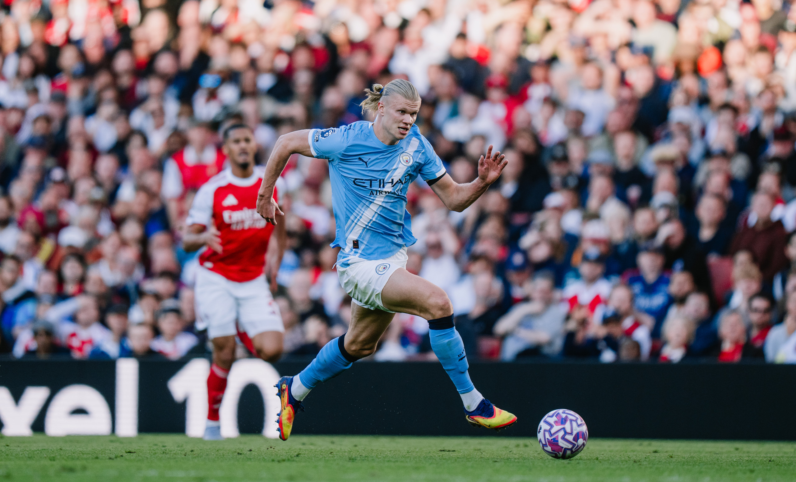City empata com o Arsenal em Londres