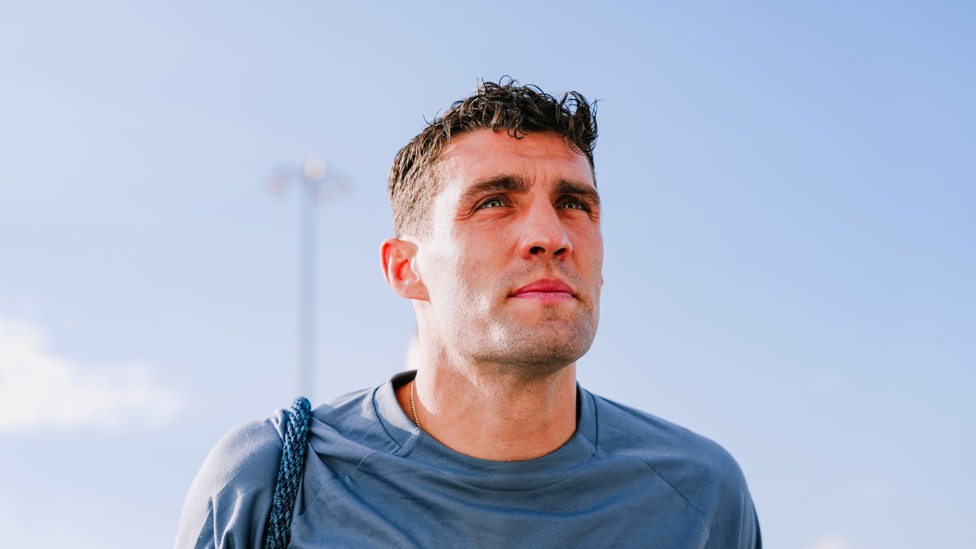 CLOSE SHAVE : Mateo Kovacic on the plane