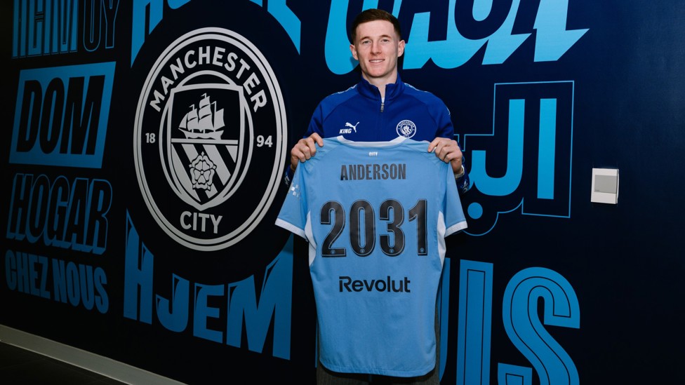 Not Elliot's new squad number by the way!