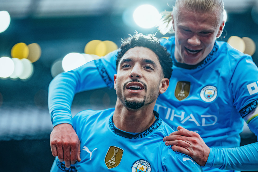 Marmoush comemora com Haaland! 