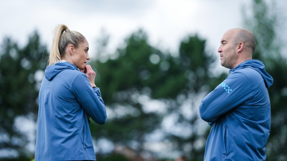 CITY TALK: Interim head coach Nick Cushing chats with Club legend Steph Houghton