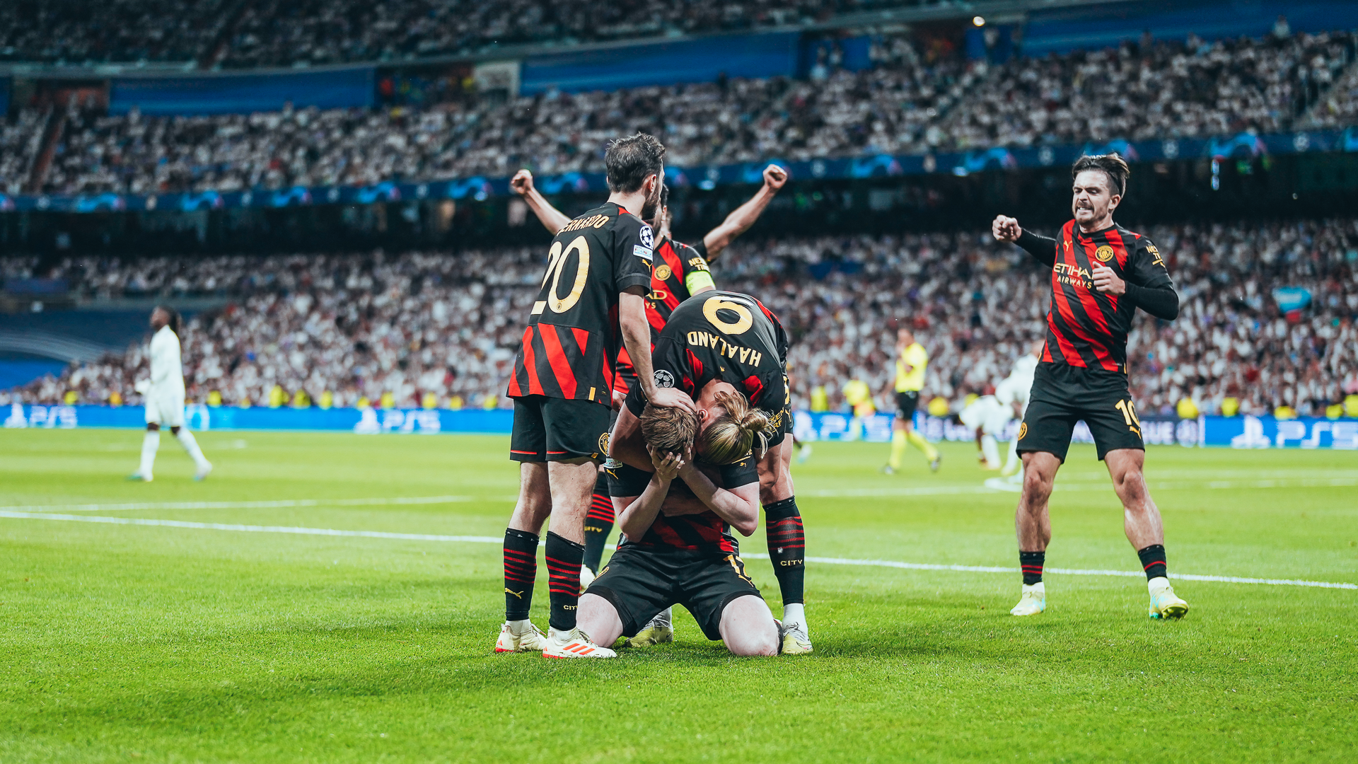 Real Madrid: 10-man Los Blancos score injury-time winner against