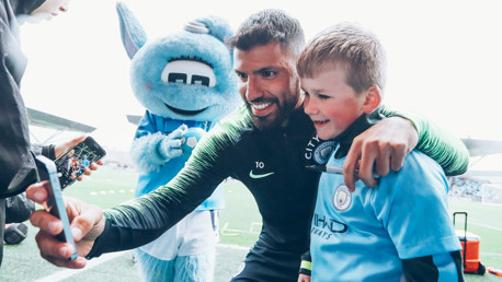 OVER THE BLUE MOON: One fan's dreams are made as Moonbeam watches on!