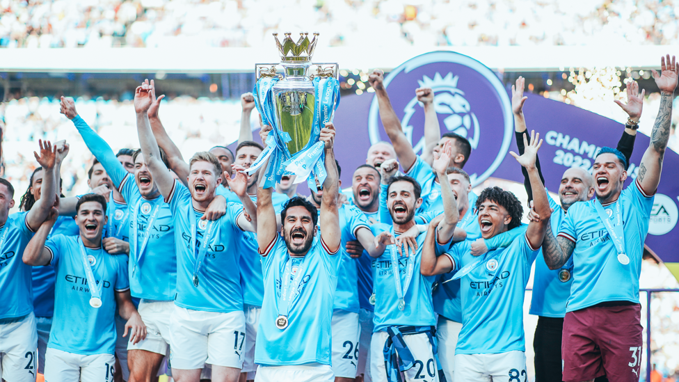 EM BUSCA DE MAIS TÍTULOS  : Depois da Premier League, City quer a Copa da Inglaterra.