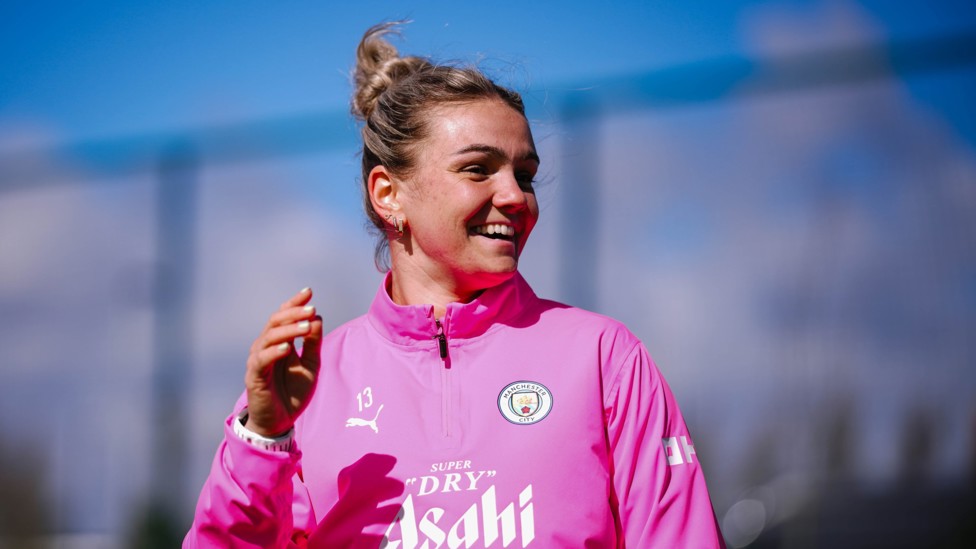 FLYING FULL-BACK : Great to see Laura Wienroither out on the pitch again!