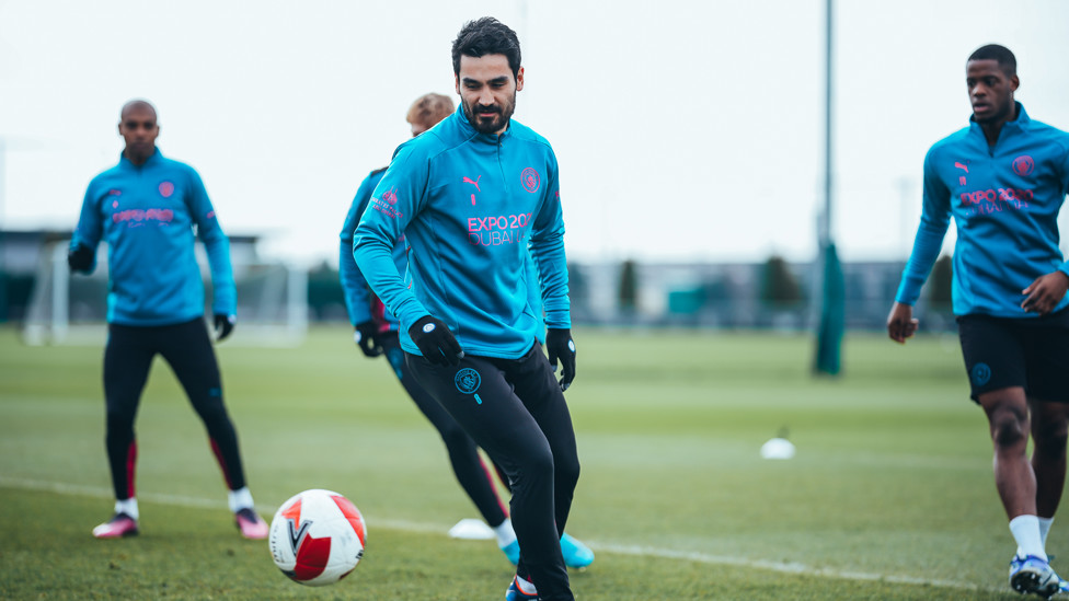 IN CONTROL : Ilkay Gundogan tak pernah lengah