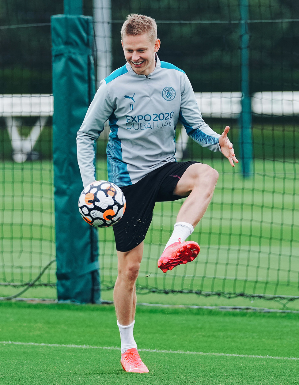 EYES ON THE PRIZE : Oleks Zinchenko shows some close control