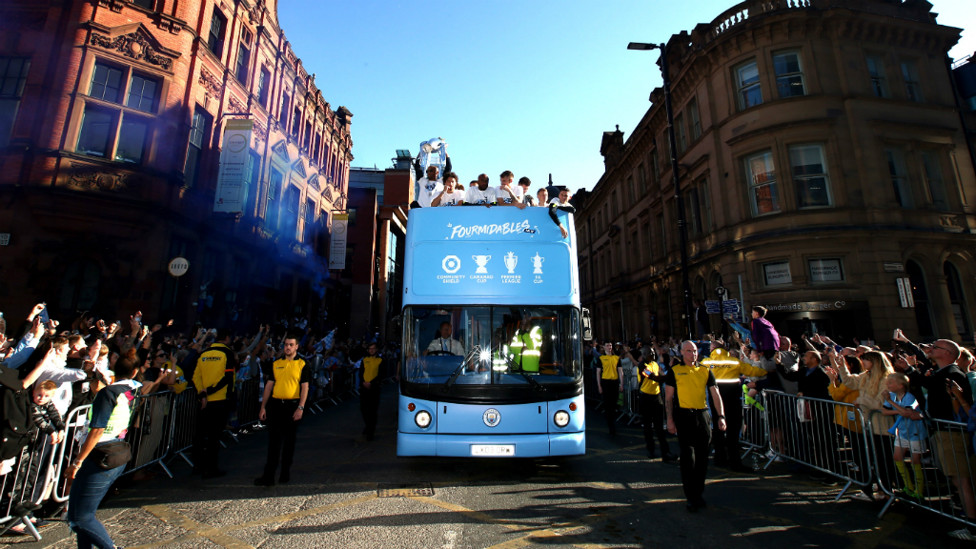 MANCHESTER, LA LA LA! : A fittingly beautiful day for it