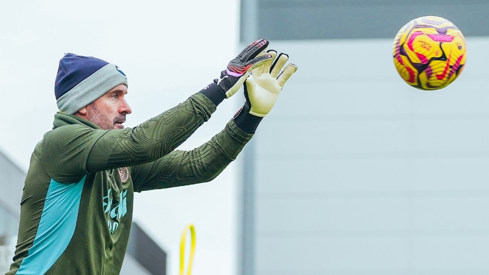 GREAT SCOTT : Carson keeps his eye on the ball