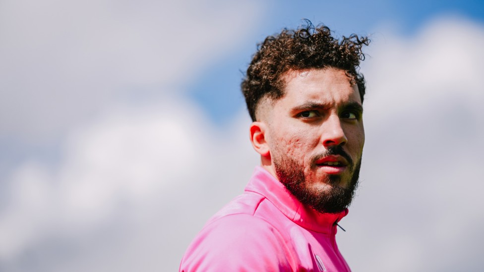 MIDFIELD MAVERICK : Rayan Cherki prepares for the next drill