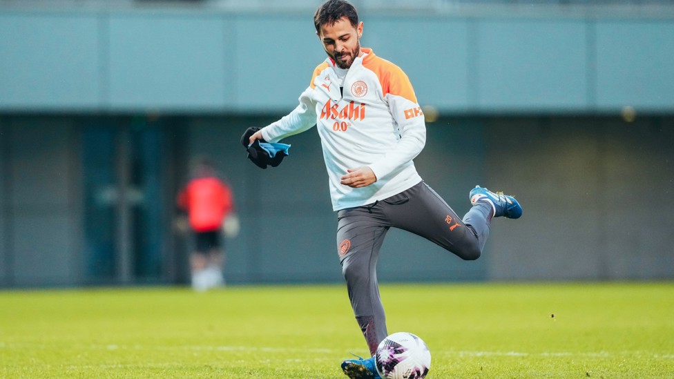 COMPOSED : Bernardo Silva focused on finding the back of the net.
