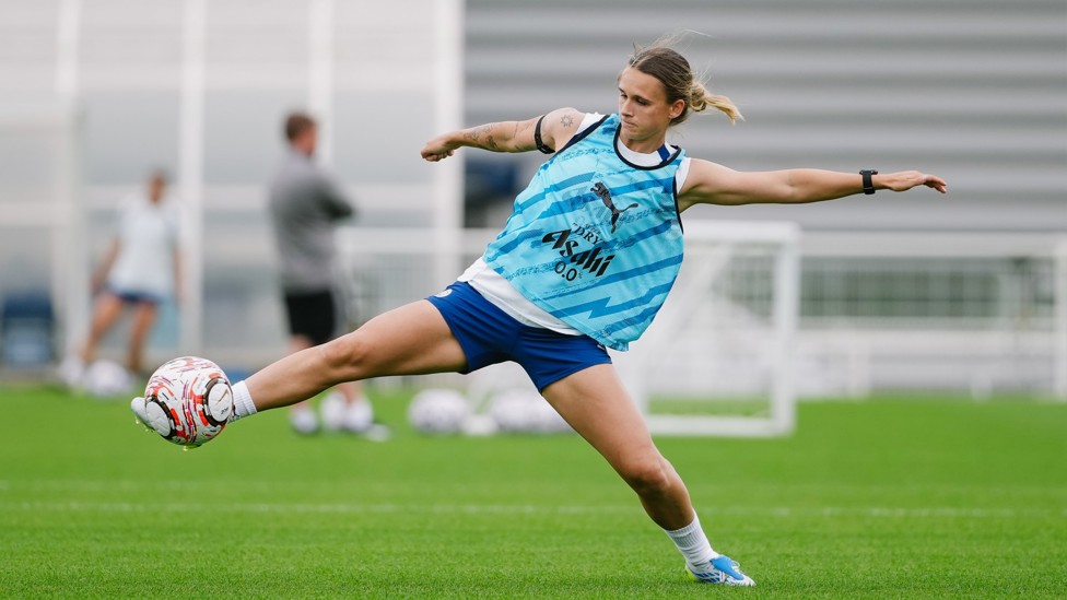 ON THE STRETCH : Kerstin Casparij