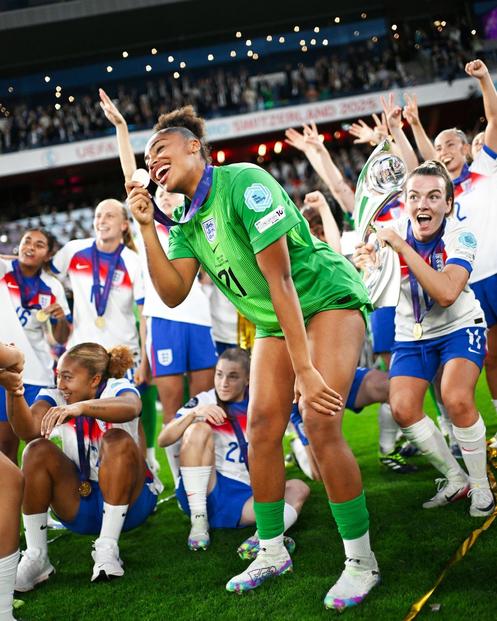 STRIKE A POSE : The players pose for the camera