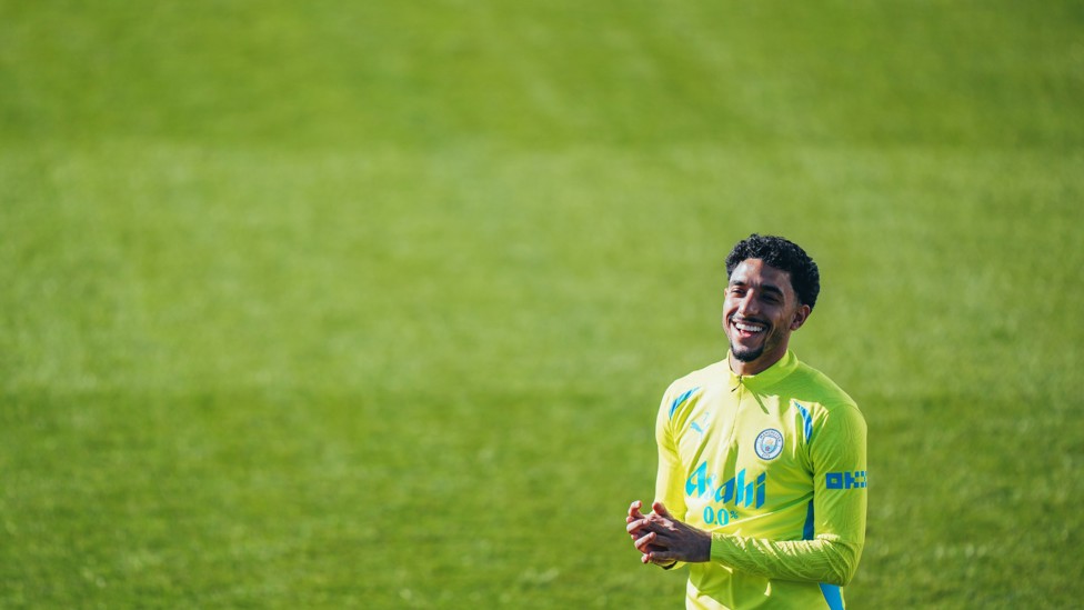 WIDE OPEN : Omar Marmoush in plenty of space