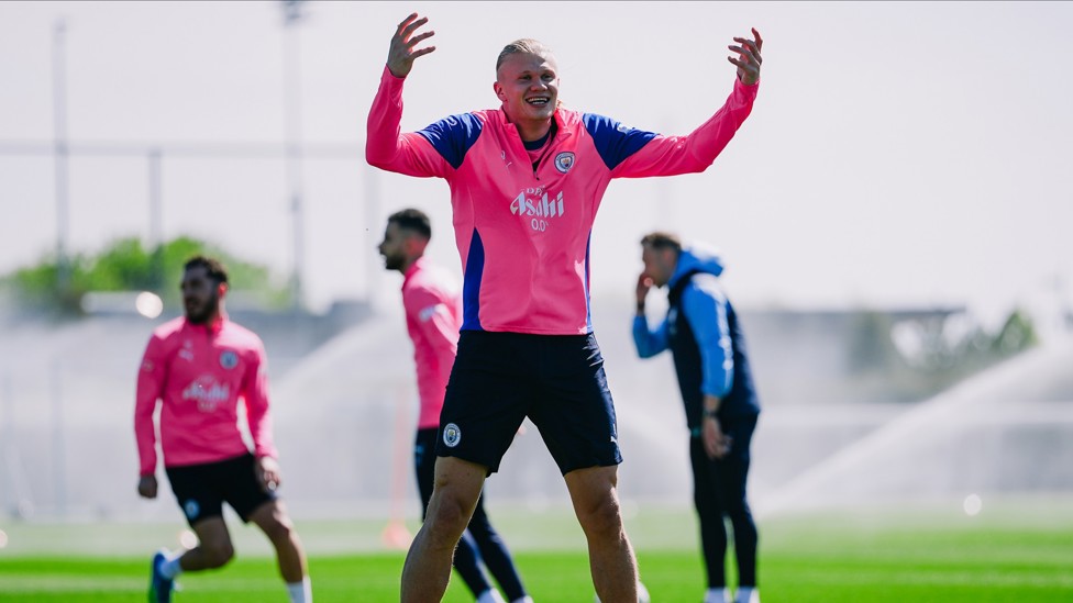 HANDS UP! 'Give me all your goals' says Erling