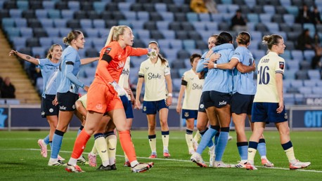 City inicia a campanha da Copa da Liga com triunfo sobre o Everton