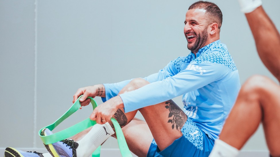 HELLO, CAPTAIN!  : Kyle Walker stretching his speedy legs. 