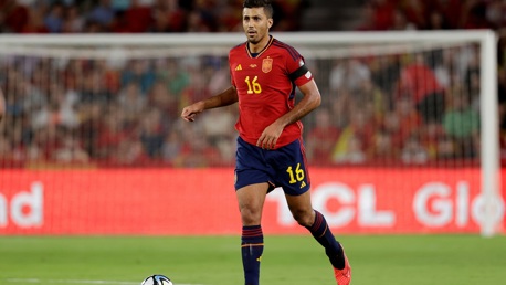 Rodrigo rinde a un gran nivel en la victoria por 6-0 de España ante Chipre