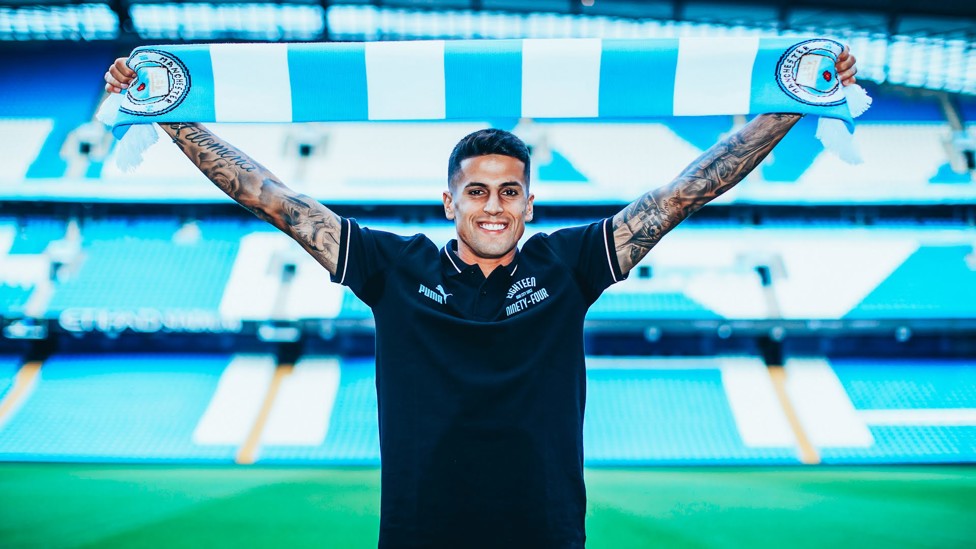 August 2019 : Completing his transfer from Juventus.