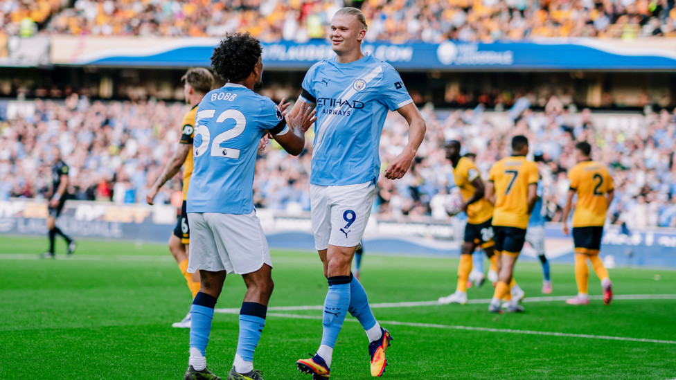 Wolves (away)  : Left foot. Inside the box