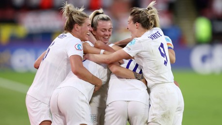 City's England stars send good luck message to Lionesses ahead of EURO 2022 final