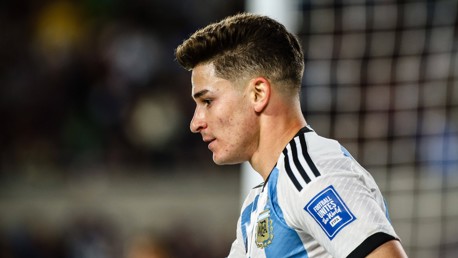 Alvarez starts as Argentina continue impressive form
