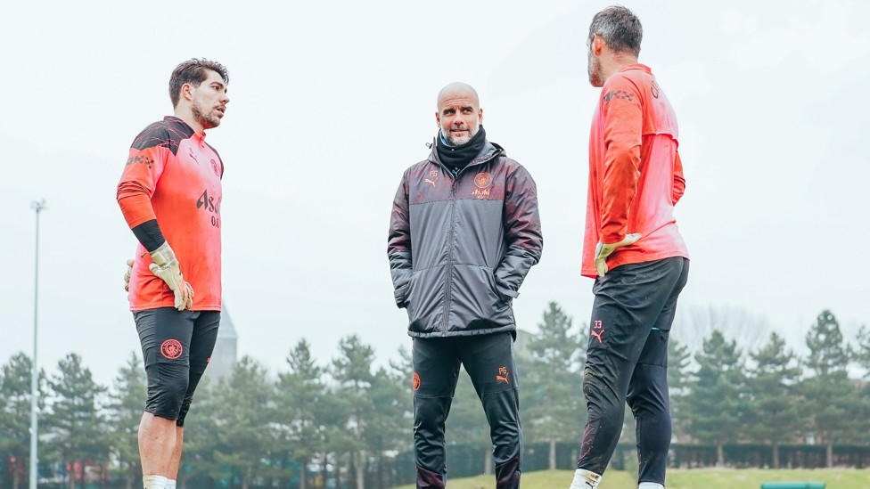 CFA CHAT : Pep Guardiola deep in conversation with keepers Stefan Ortega Moreno and Scott Carson