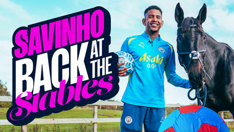 Savinho visita os cavalos 