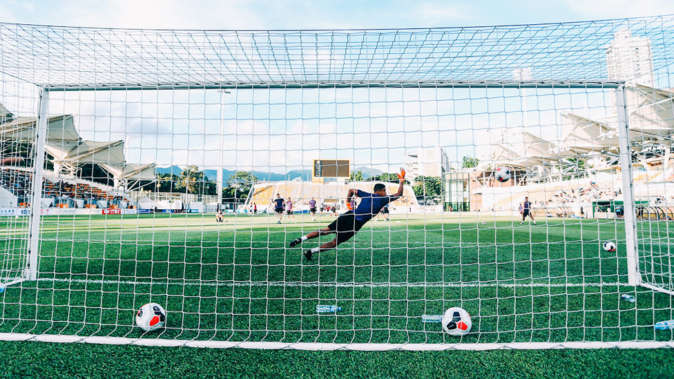 NET GAIN : Goalkeeper Gavin Bazunu is put through his paces