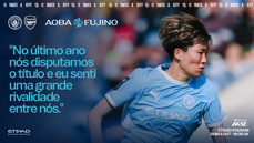 Graphic featuring a soccer player in a Manchester City kit with a quote in Portuguese about rivalry and title competition. Team logos of Manchester City and Arsenal are visible, alongside match details for October 4.