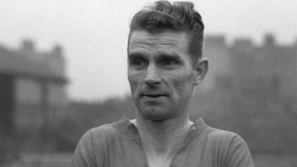 SPECIAL TALENT: Peter Doherty pictured before a game played during the Second World War