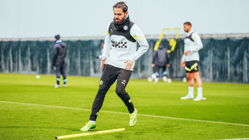 Bernardo dodges the raindrops
