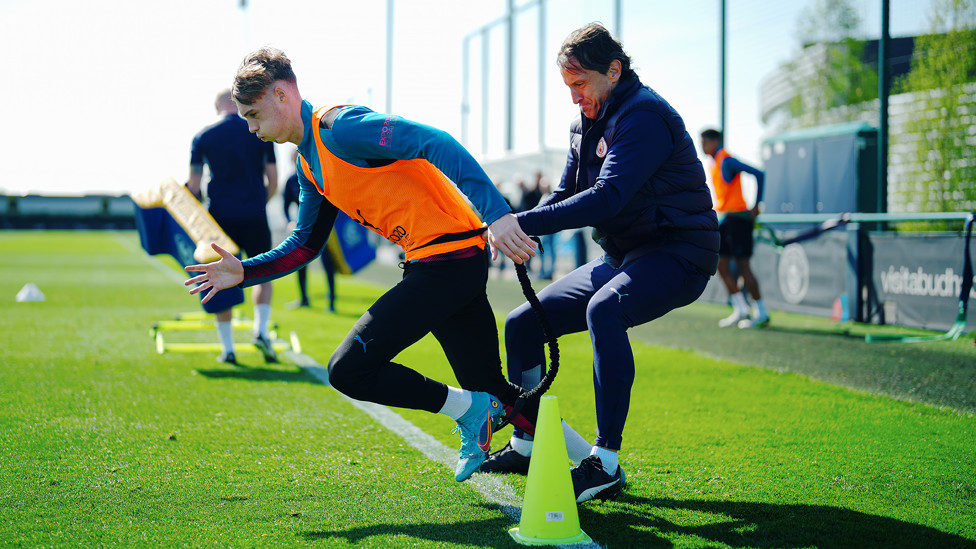 RESISTANCE : Fit-again Cole Palmer powers forward.
