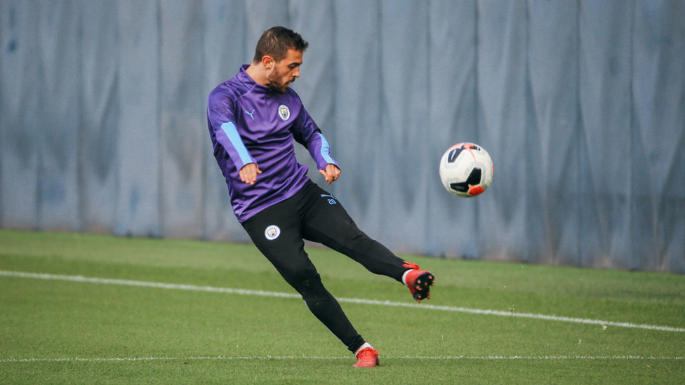 TRICKS AND FLICKS : So, he probably cushioned this pass, flicked it up over his head and volleyed in the top corner...just because he can