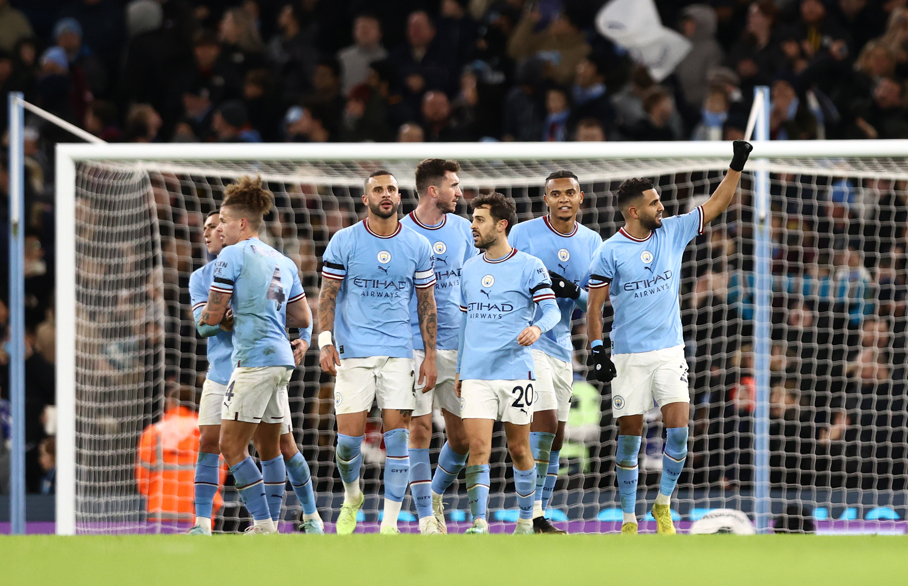 Após anúncio de possível venda, Chelsea vira e avança na Copa da Inglaterra