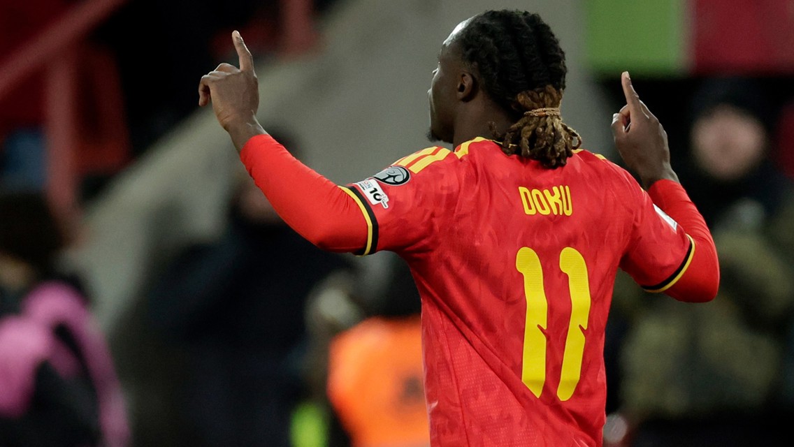 Doku marca duas vezes e Bélgica vai à Copa 