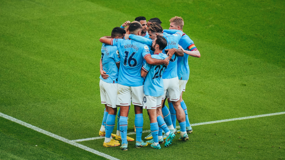 ALL OVER : What a team! What a win!