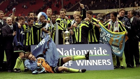 Classic match replay: City 2-2 Gillingham (3-1p) 1999