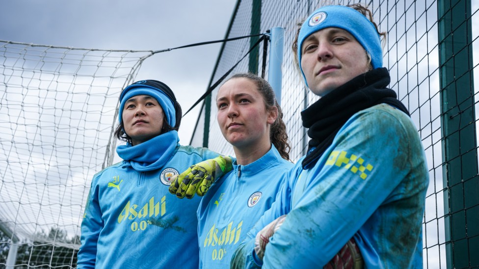 GOALKEEPERS' UNION : Safe hands all round!