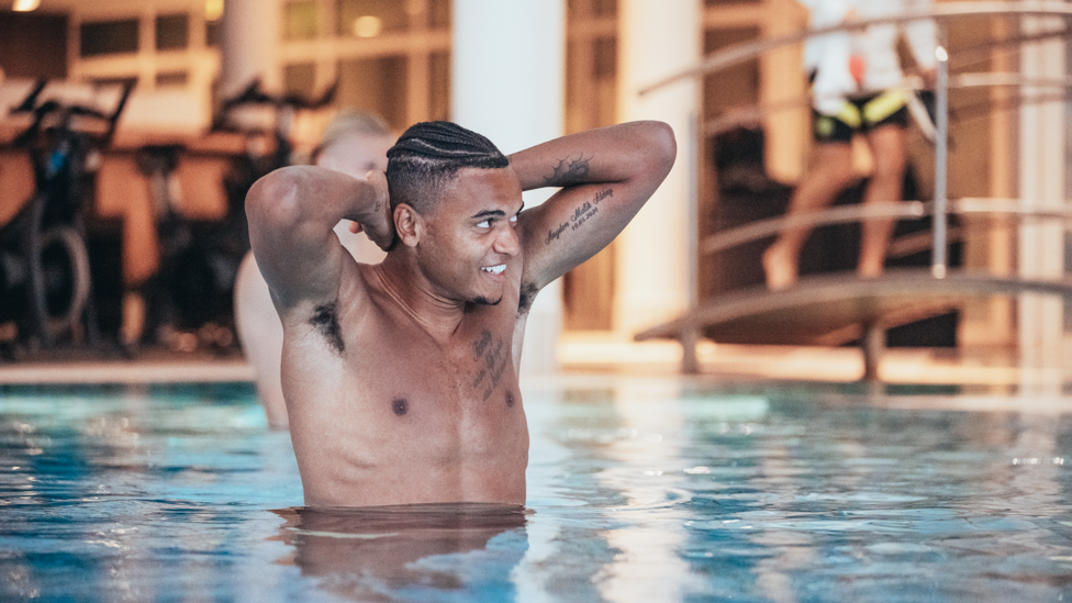 FLOATS YOUR BOAT : Manuel Akanji takes a dip 
