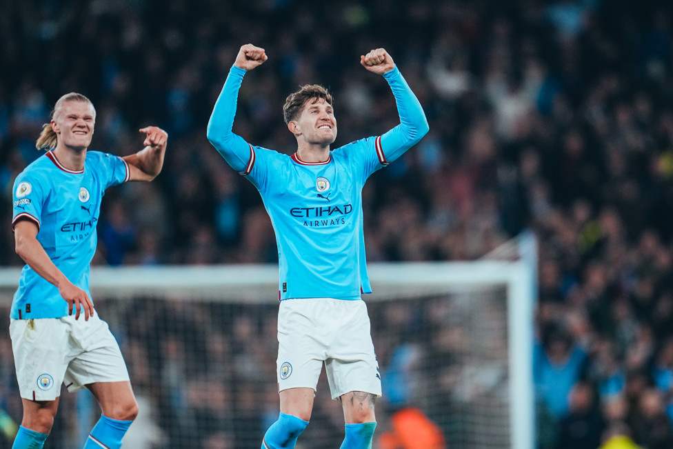 A COMEMORAÇÃO : Stones celebra o segundo gol do City! 