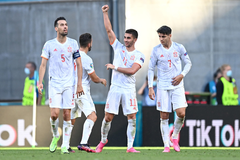 ROJA ROLLERCOASTER : An eight-goal thriller saw Spain edge Croatia 5-3 after extra-time. Torres had put La Roja 3-1 up in normal time with 13 minutes to go!