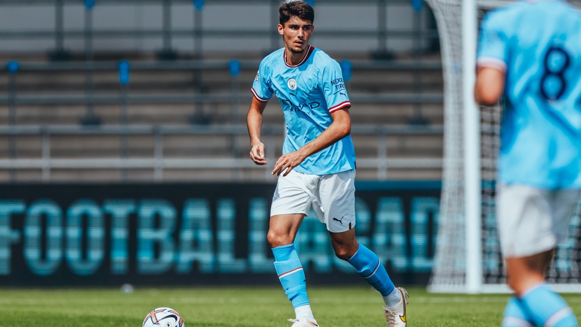 Burns joins Reading on loan