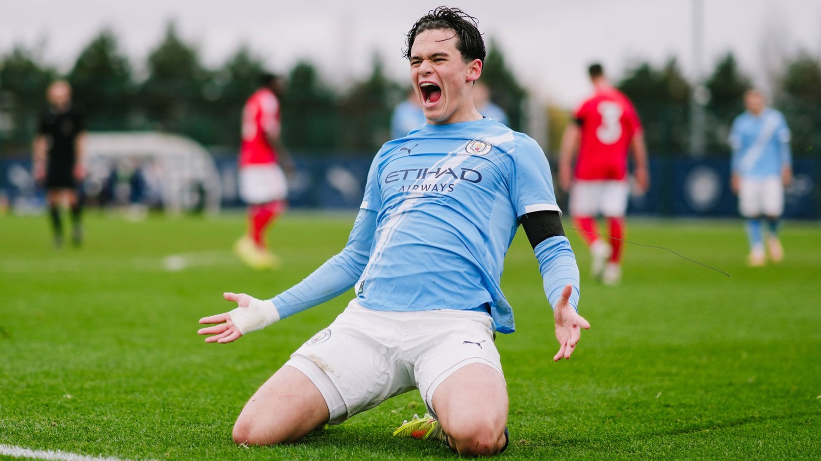 Who doesn’t love a Manchester derby, says Lamb 