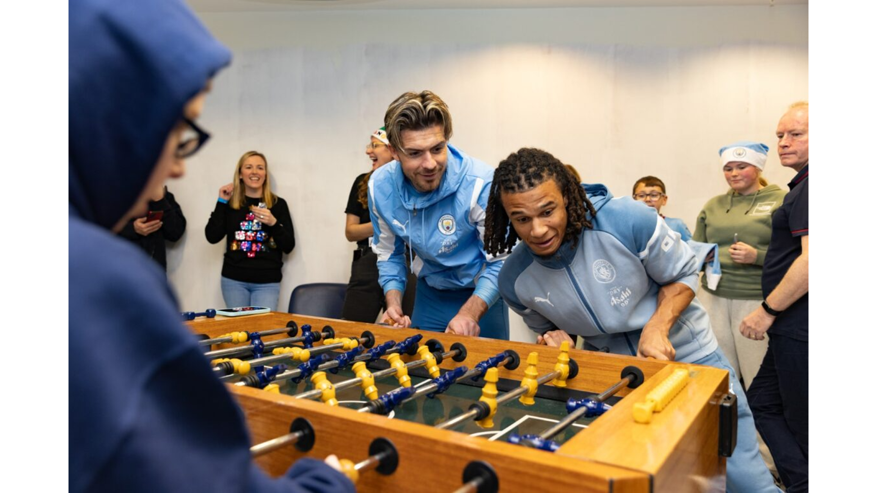 City spread festive cheer at the Royal Manchester Children's Hospital