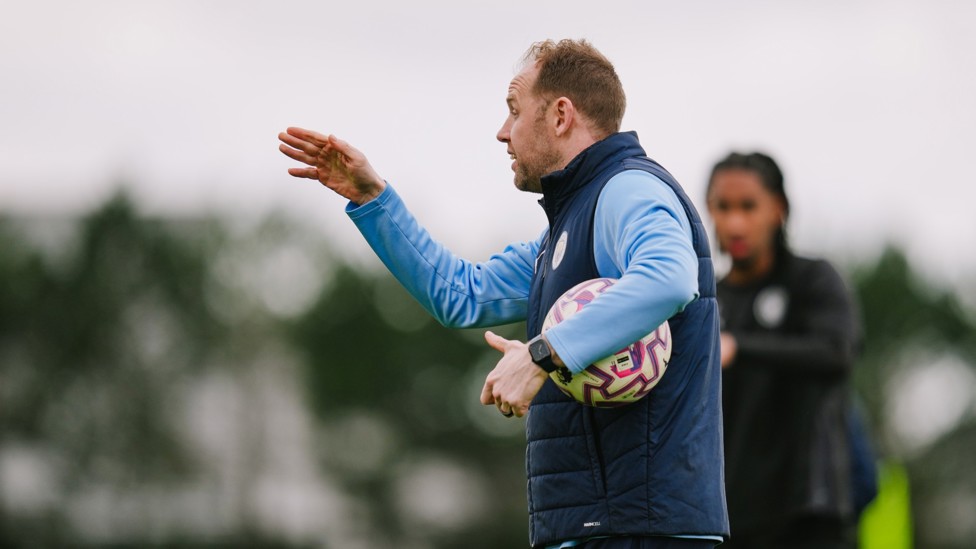 THE BOSS : Ben Wilkinson provides instruction. 