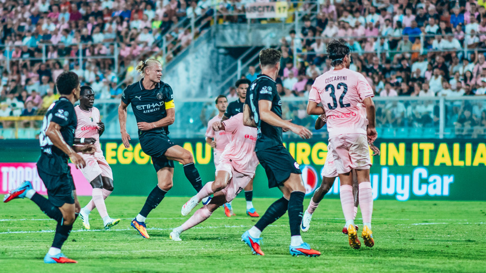 HIM AGAIN : Erling Haaland!