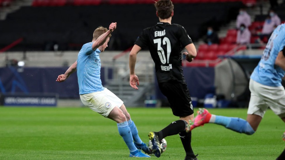 THUNDERBOLT: Kevin De Bruyne pulls the trigger for his spectacular opener