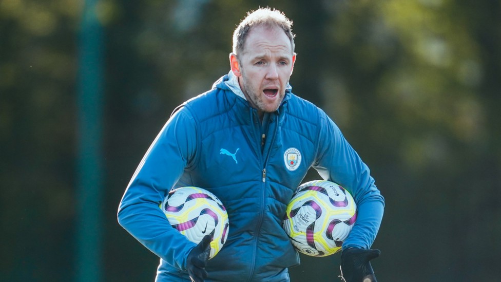 BOSS : EDS Lead Coach Ben Wilkinson offers instructions.
